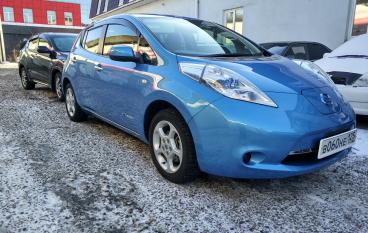 BMW Мегаполис стоит больше чем Nissan Leaf