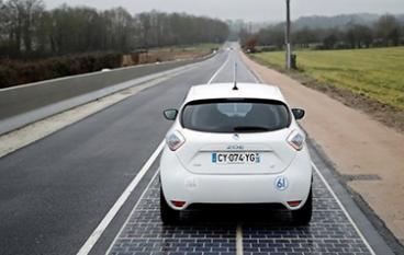 Фермер из Китая изобрел автомобиль, который использует дуновение ветра