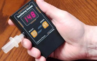 Как выбрать алкотестер.